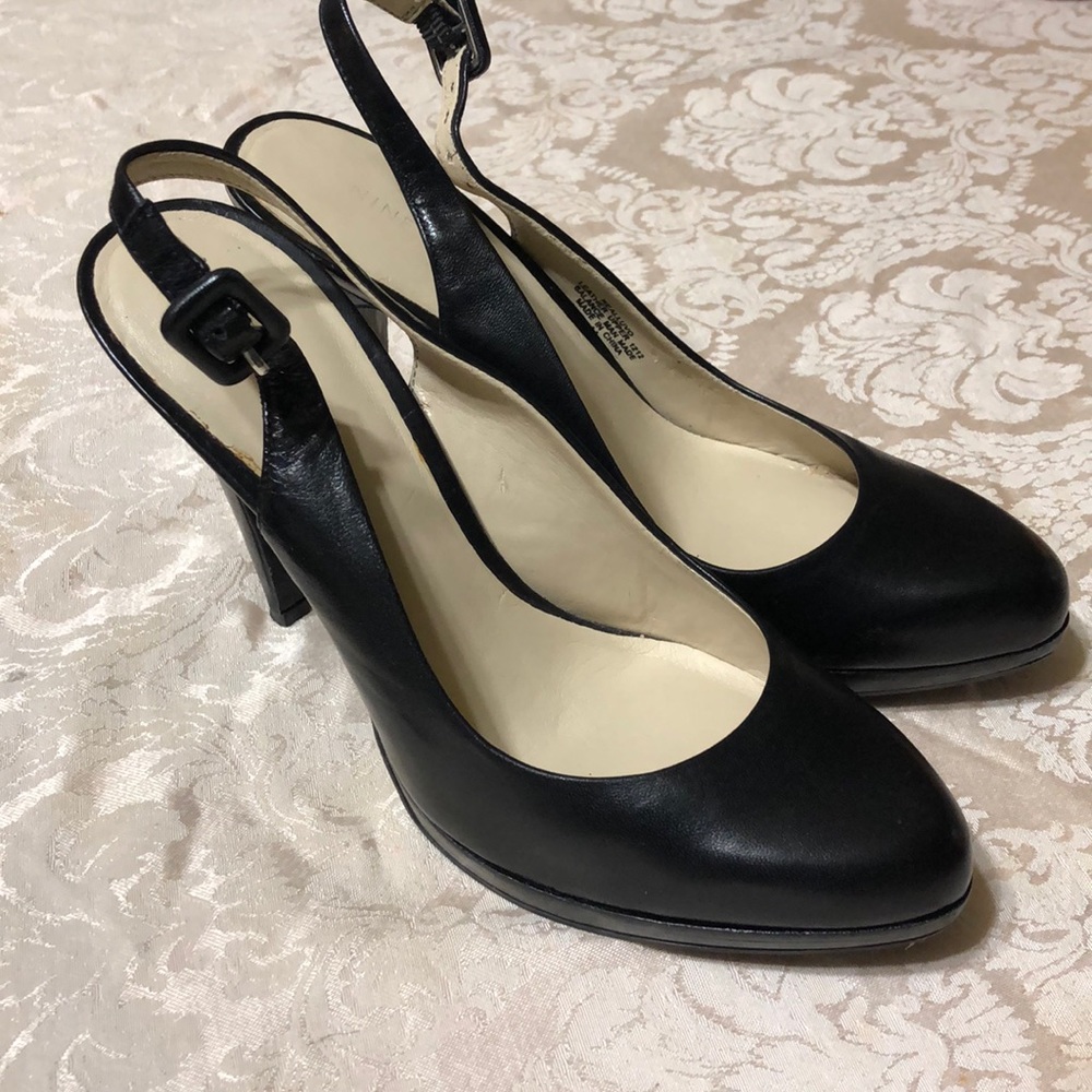 Dress shoes